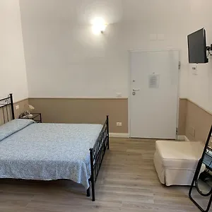 Domus L'aurea Guest house